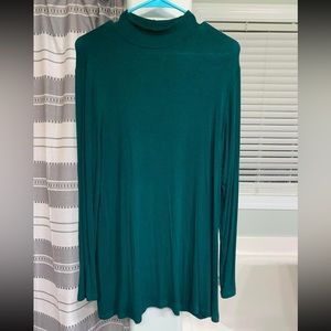 Green tunic sweater